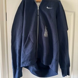 Nike Men's Dark Blue Zip-Up Sweater